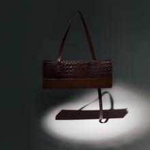 Load image into Gallery viewer, East-West Bag Raquel | Brown Gold