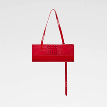 Load image into Gallery viewer, East-West Bag Charlotte | Red
