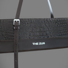 Load image into Gallery viewer, East-West Bag Garance | Brown Silver
