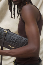 Load image into Gallery viewer, East-West Bag Raquel | Brown Gold
